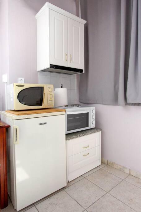 κεντρικό κομψό ήσυχο στούντιο. Apartment *